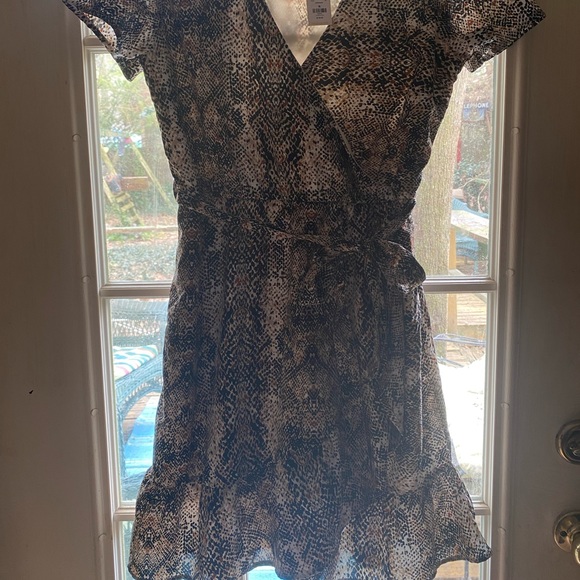 Francesca’s Collections | Snakeskin Wrap Dress (M) - Picture 4 of 5